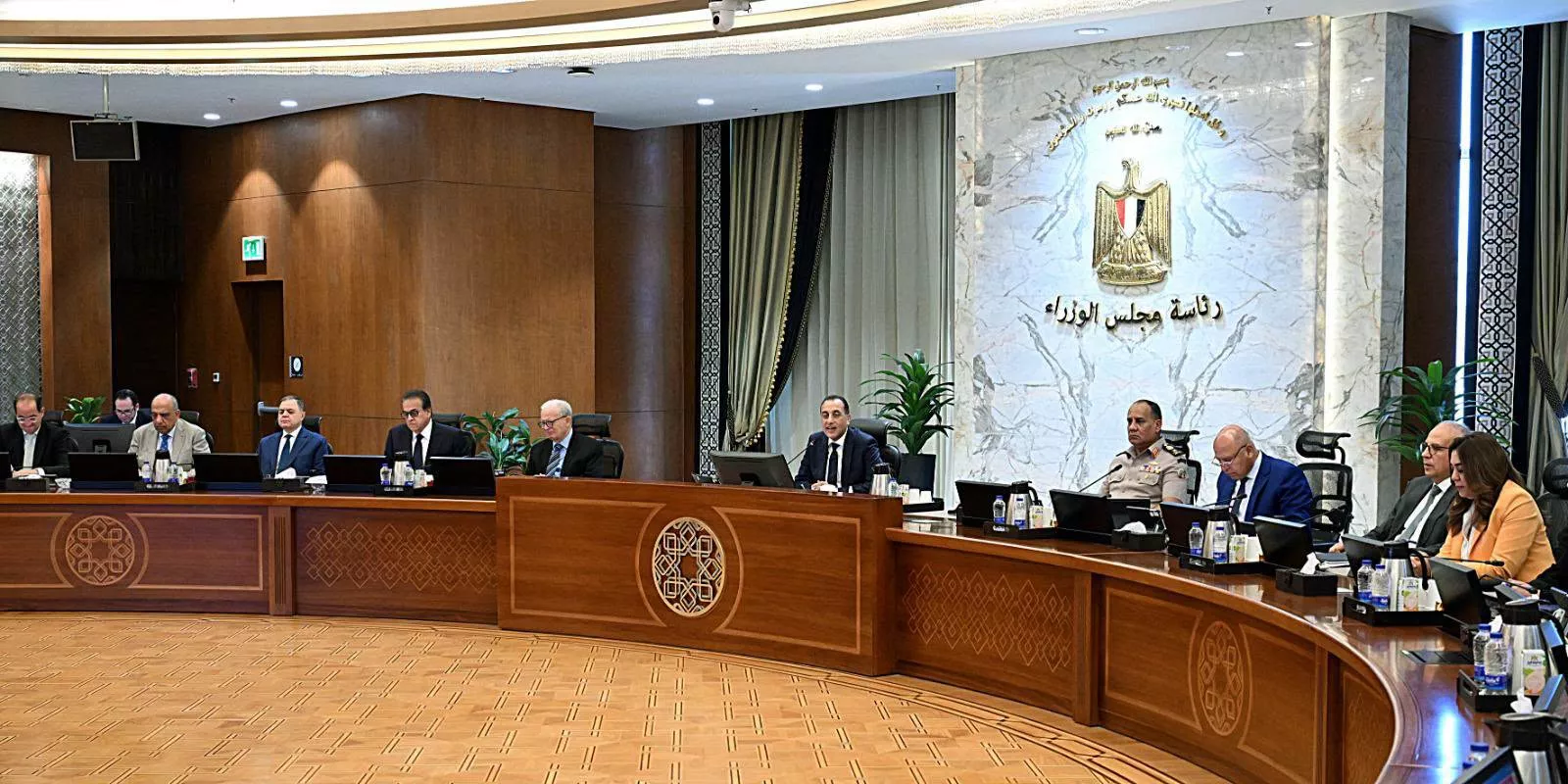 رئيس الوزراء يترأس الاجتماع الأسبوعي للحكومة