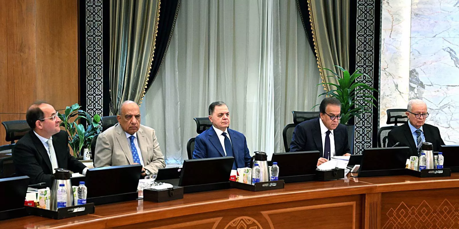 رئيس الوزراء يترأس الاجتماع الأسبوعي للحكومة