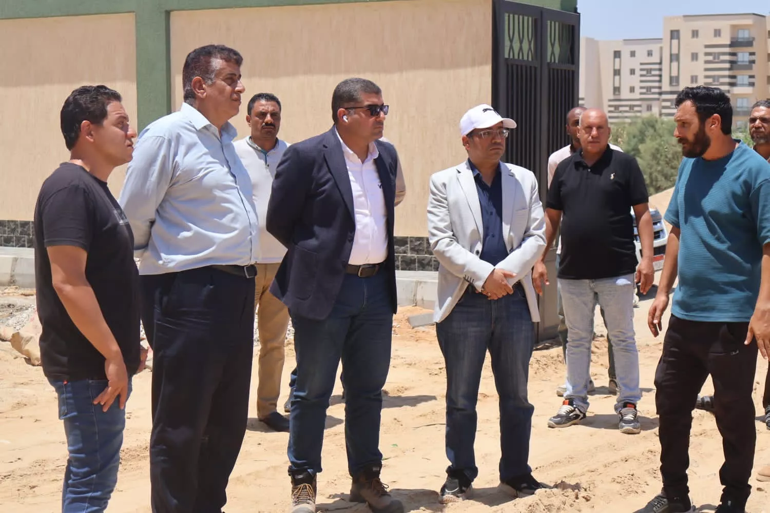 وزيرة الإسكان تتابع معدلات تنفيذ المشروعات السكنية والخدمية بعددٍ من المدن الجديدة