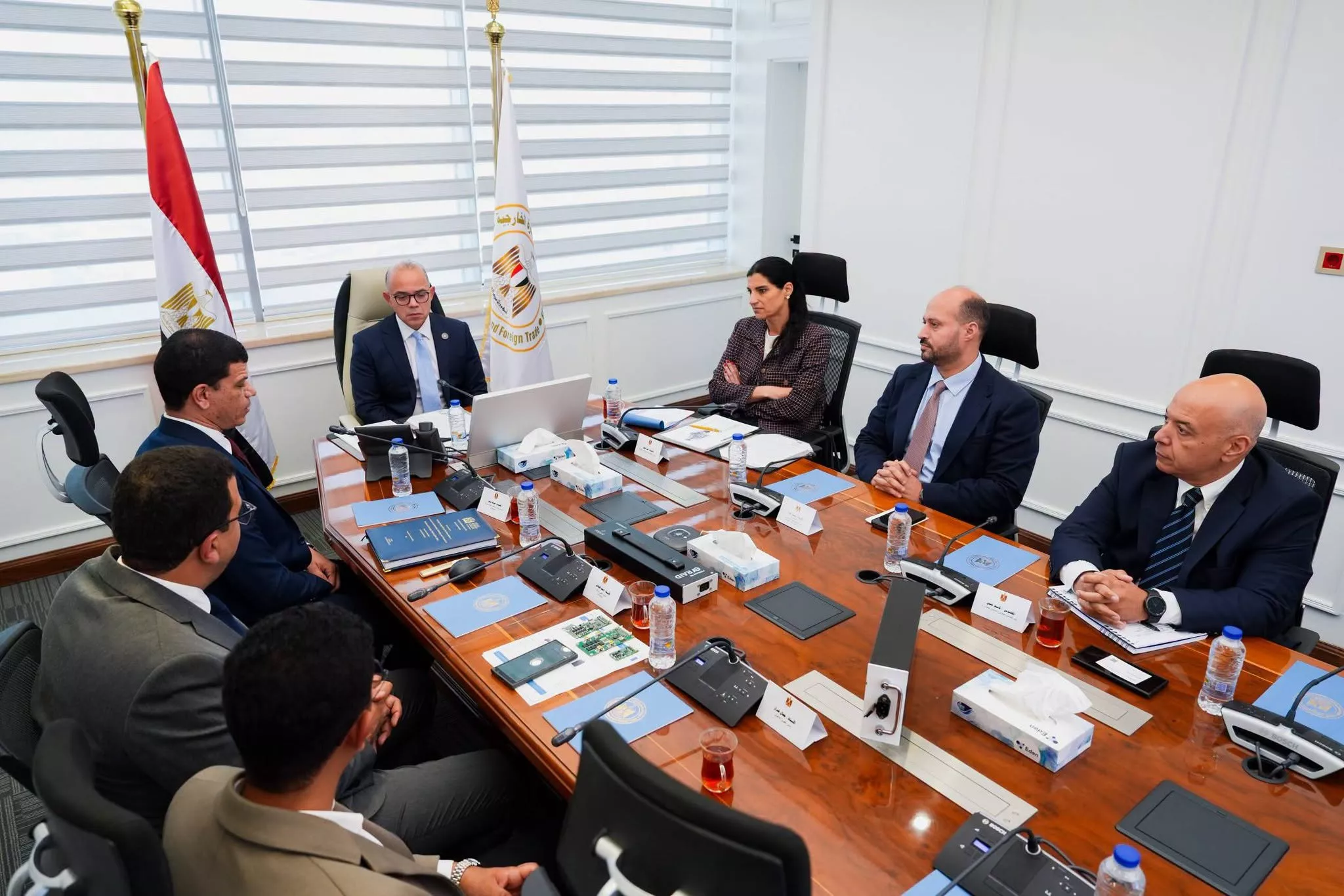 وزير الاستثمار يجتمع مع مؤسس شركة EVRAID