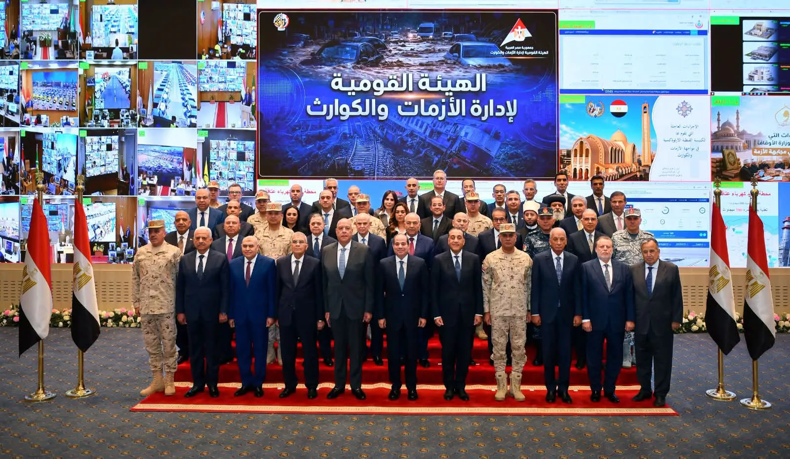 السيسي يشهد استعراض إمكانيات أجهزة الدولة لمجابهة الأزمات