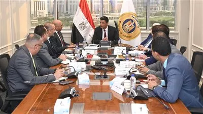 وزير الصناعة يبحث خطط «ABB» للتوسع في السوق المصري