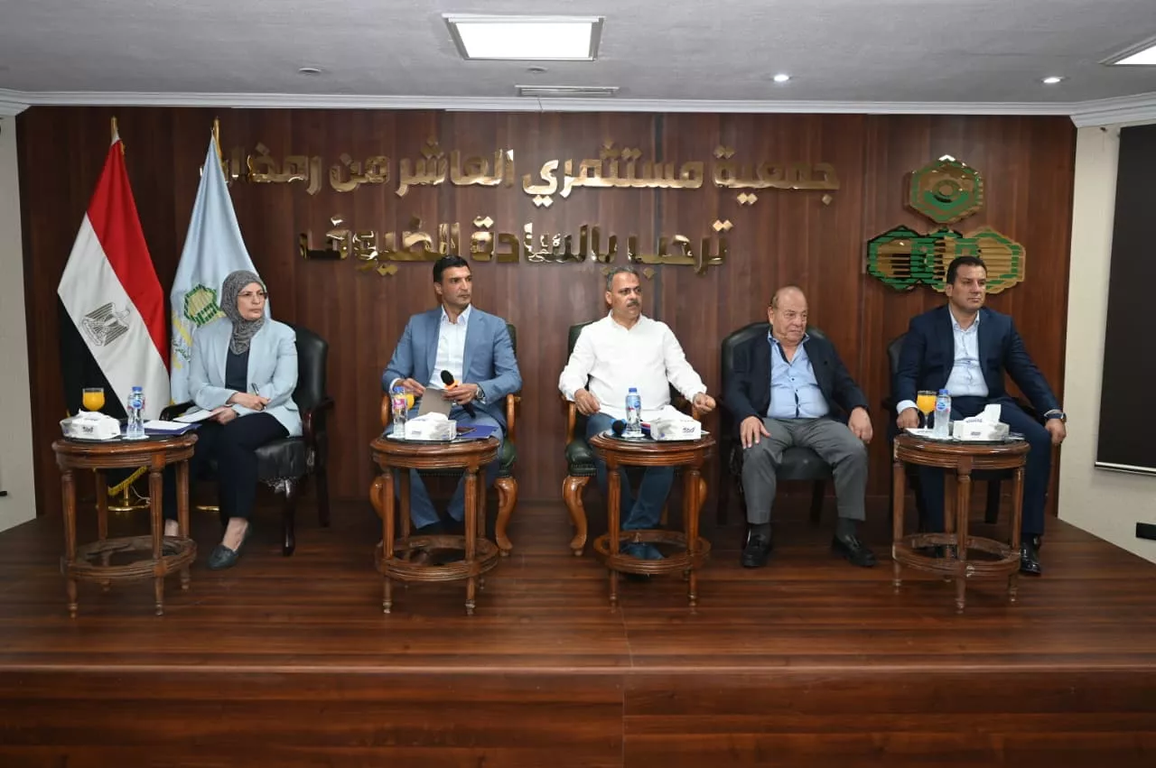 جولة وزير الصناعة بالمنطقة الصناعية بالعاشر من رمضان