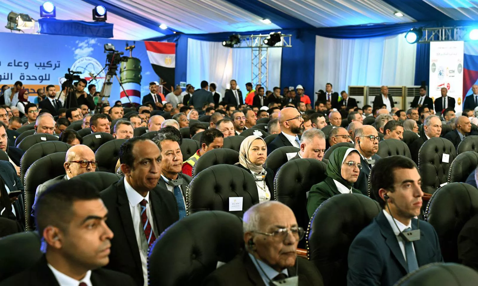 تركيب وعاء ضغط المفاعل للوحدة النووية الثانية بمحطة الضبعة
