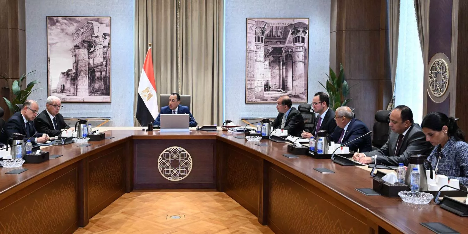 مدبولي يتابع مستجدات تنفيذ خطة تخارج الدولة من عدد من الشركات الحكومية