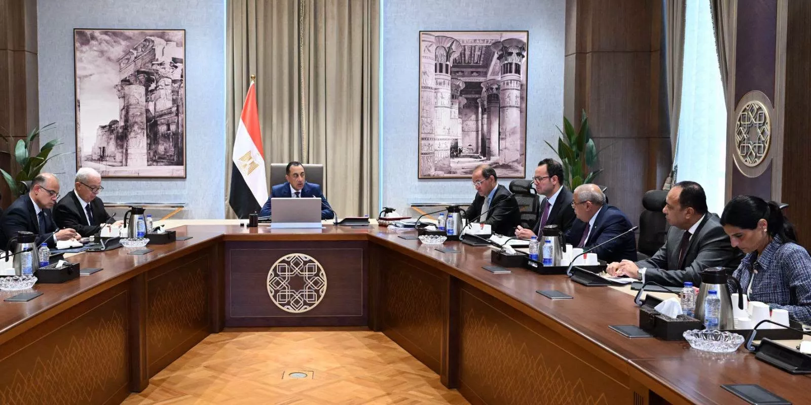 مدبولي يتابع مستجدات تنفيذ خطة تخارج الدولة من عدد من الشركات الحكومية