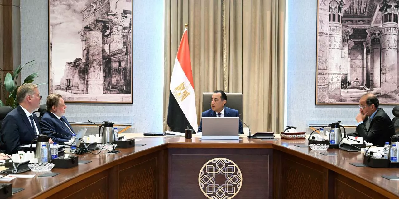 مدبولي يتابع زيادة المخزون الاستراتيجي من المنتجات البترولية
