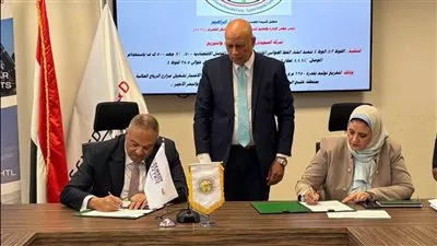 «الكهرباء» توقع 3 عقود مع «السويدي إليكتريك» لدعم مشروعات طاقة الرياح