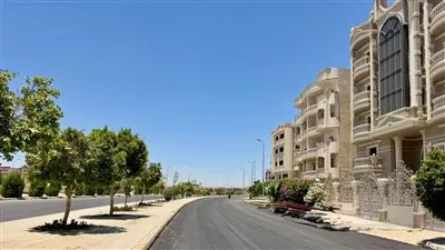 وزيرة «الإسكان» تتابع تنفيذ مشروعات تطوير الطرق والمرافق بالمدن الجديدة