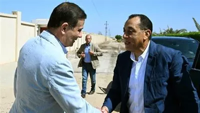 رئيس الوزراء يتفقد مشروعات الإنتاج الزراعي والحيواني بمحافظتي الجيزة والبحيرة 