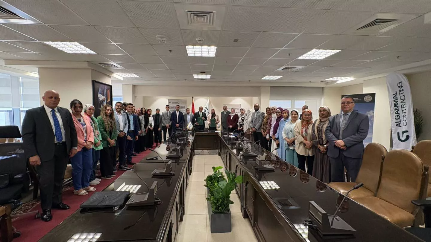 المصرية لنقل الكهرباء توقع عقدًا جديدًا لإنشاء خط جهد 500 ك.ف