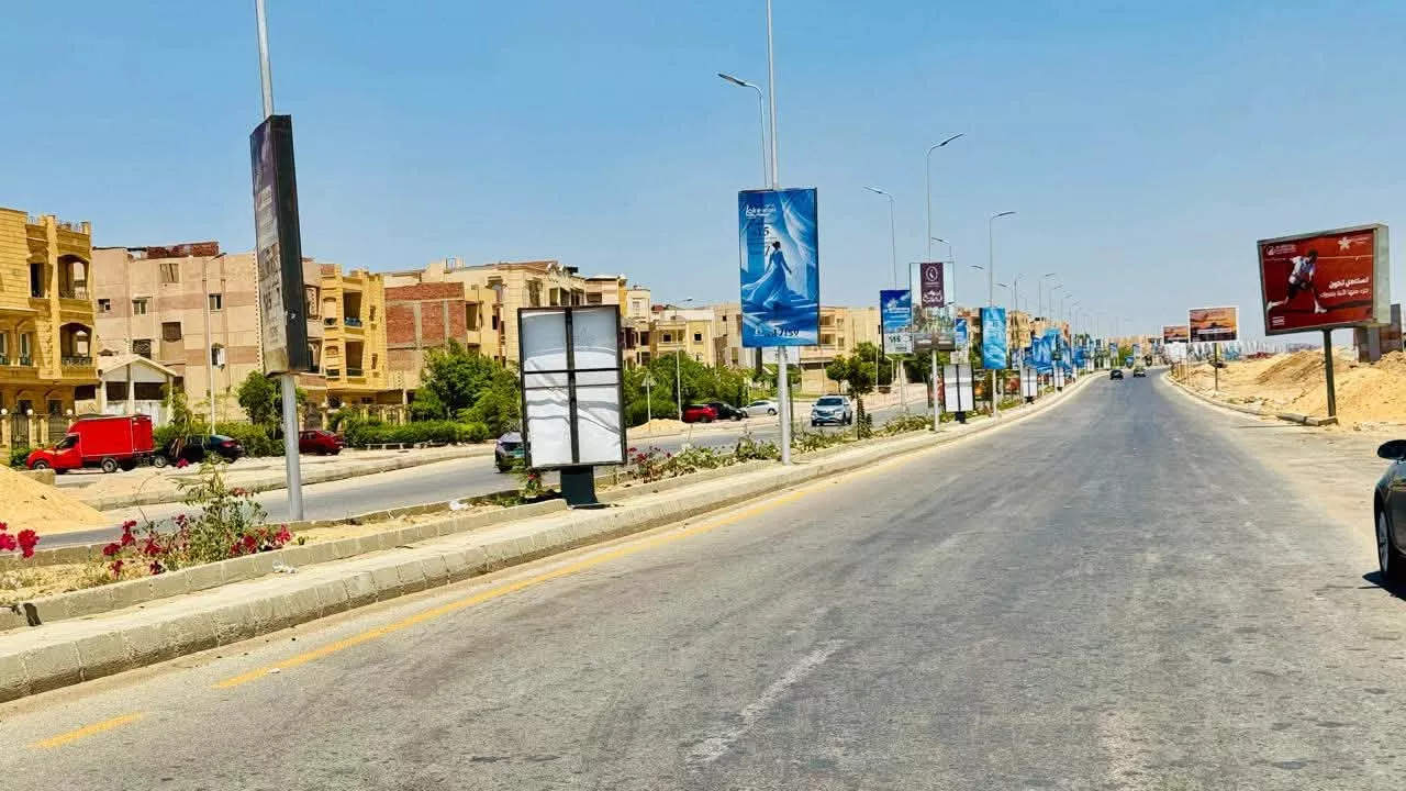 وزيرة الإسكان تتابع موقف عدد من المشروعات بالعبور الجديدة