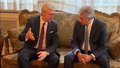 مصر تستقبل 500 ألف سائح تشيكي خلال 2025