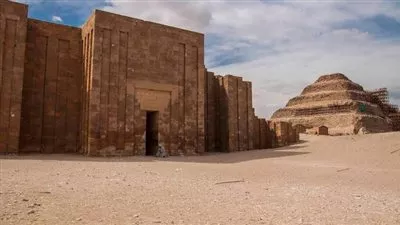 «السياحة» تطلق مشروعًا متكاملًا لتطوير الخدمات المقدمة للزائرين بمنطقة آثار سقارة 