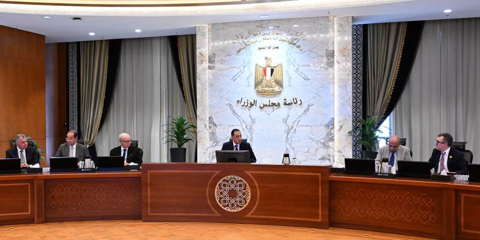 مدبولي يستعرض آلية تمويل مشروعات البنية التحتية في مصر