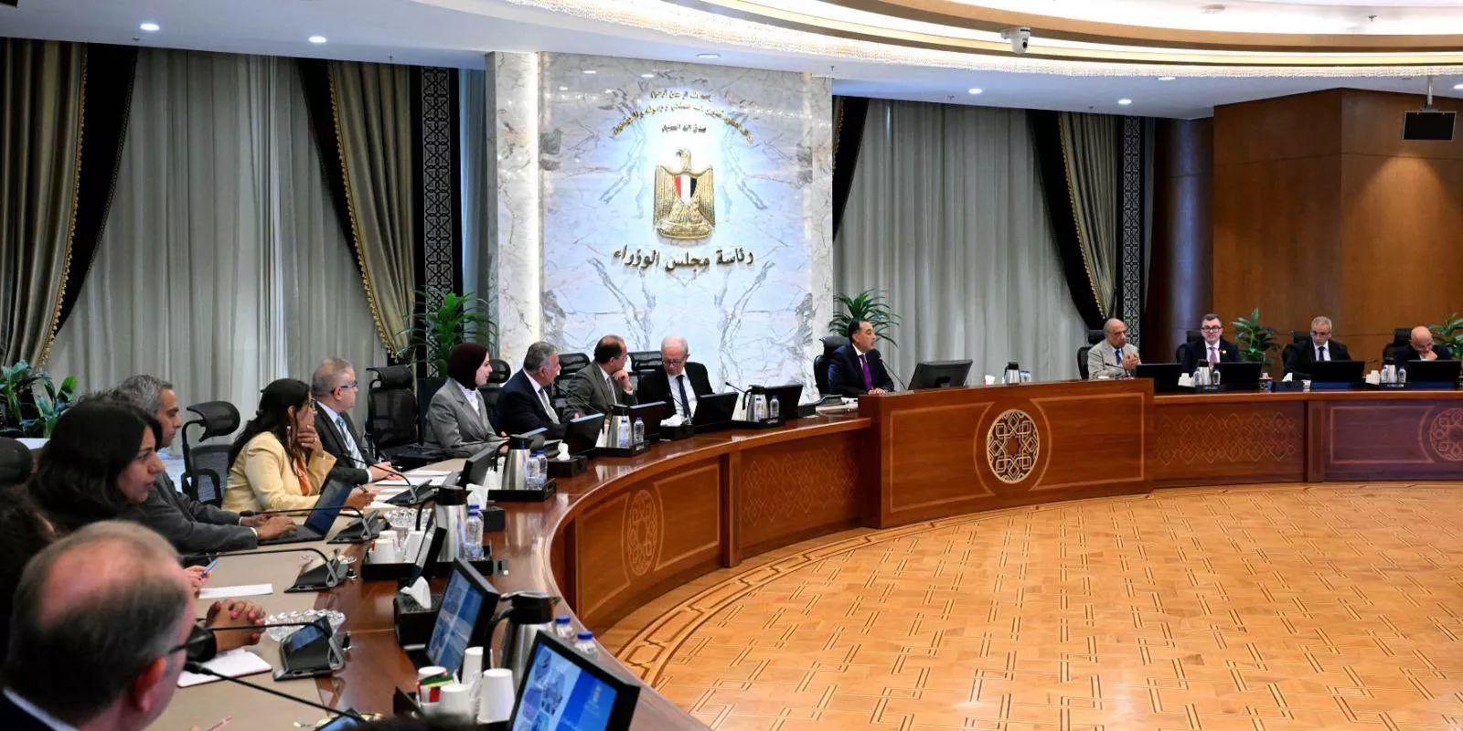 مدبولي يستعرض آلية تمويل مشروعات البنية التحتية في مصر