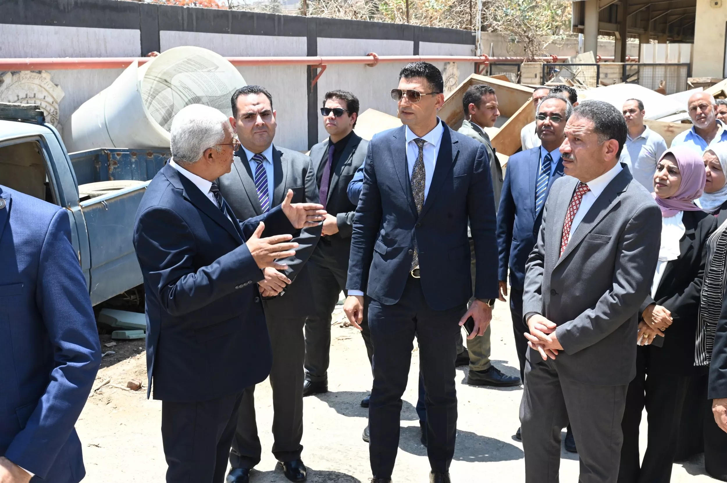 وزير الصناعة يتفقد مقر مصلحة الرقابة الصناعية