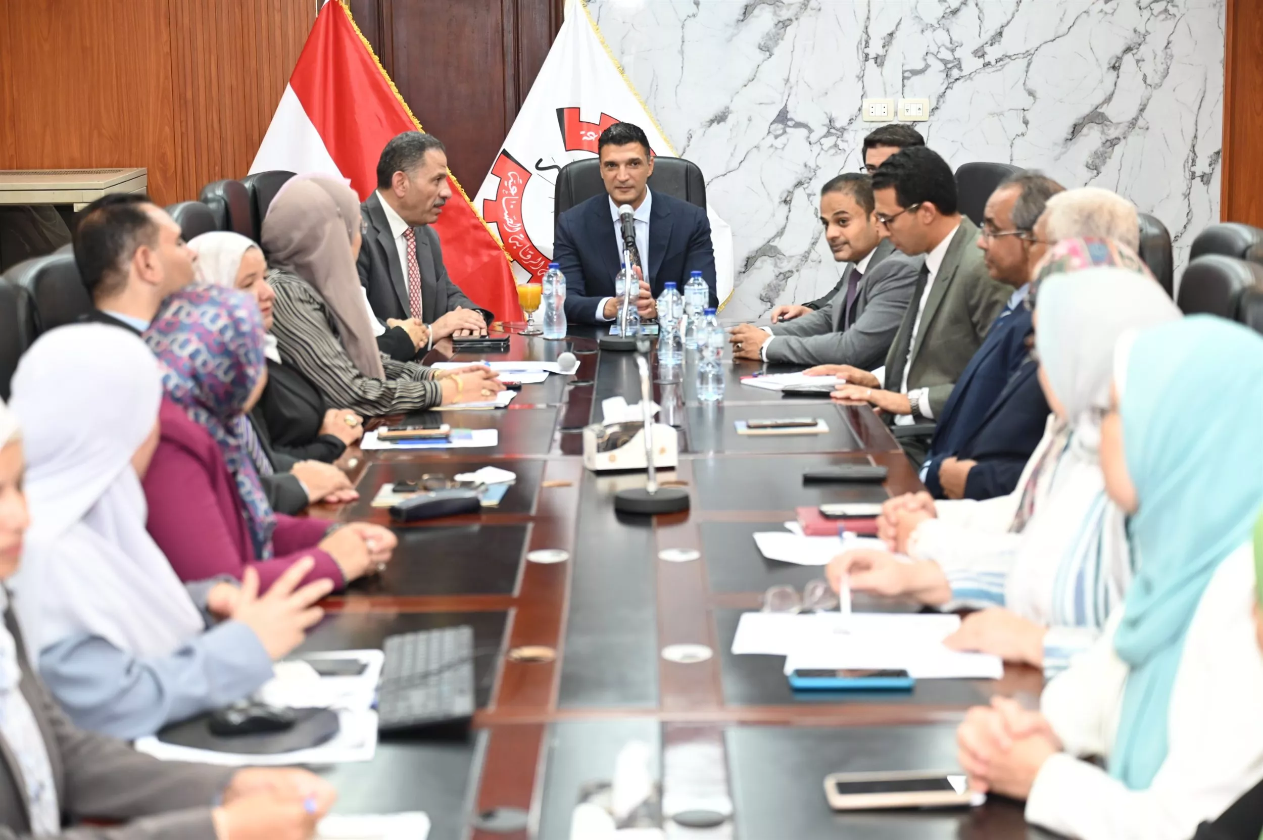 وزير الصناعة يتفقد مقر مصلحة الرقابة الصناعية