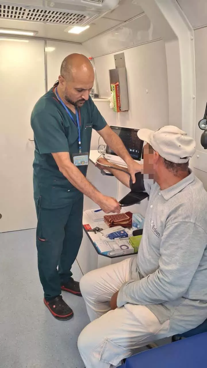 الصحة تقدم أكثر من 13 ألف خدمة طبية مجانية للمصطافين بالمدن الساحلية
