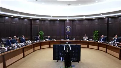 مدبولي: الحكومة تعمل على زيادة المخزون الاستراتيجي من السلع الاستراتيجية والمواد البترولية