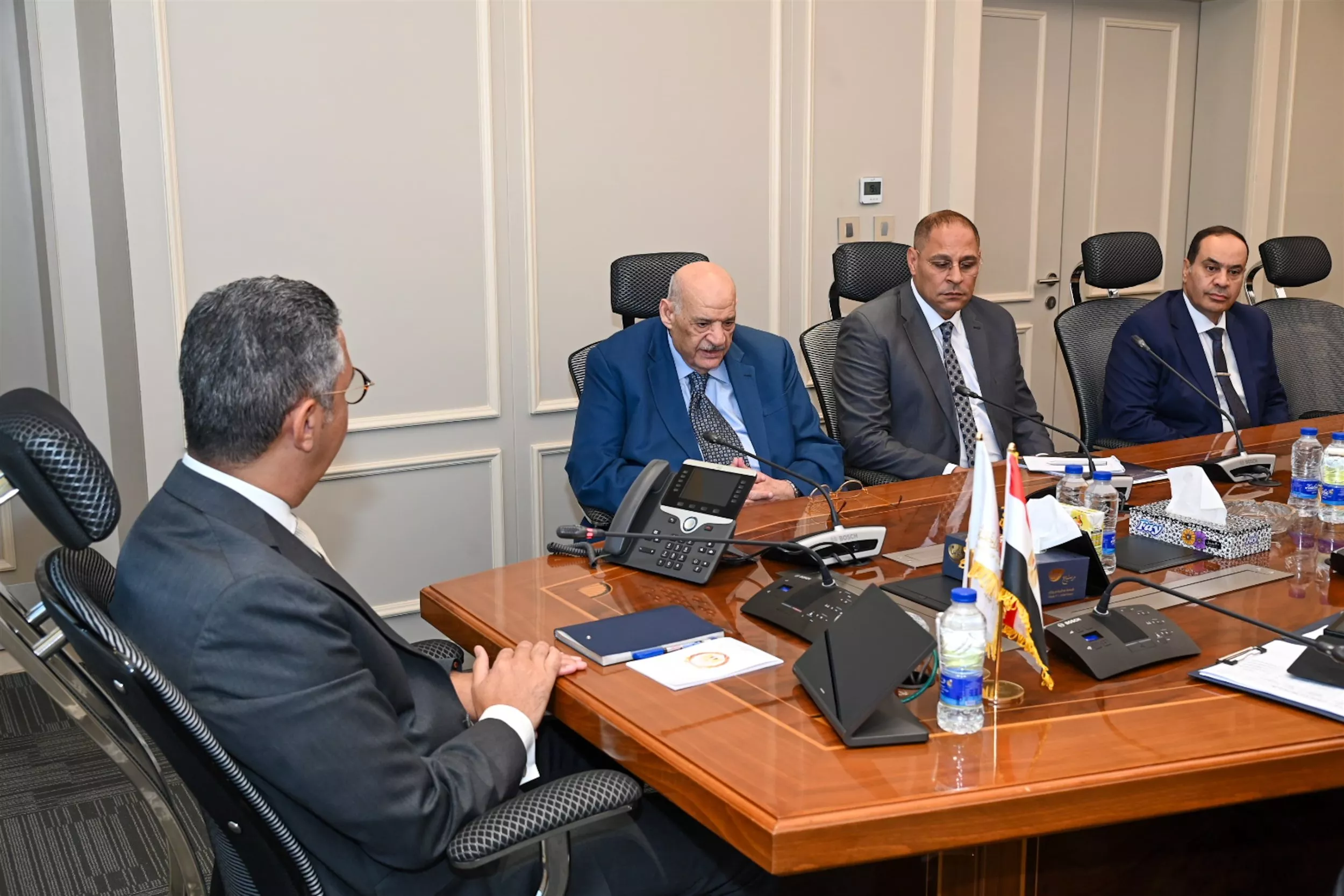 وزير التموين يلتقي رئيس الشعبة العامة للمخابز
