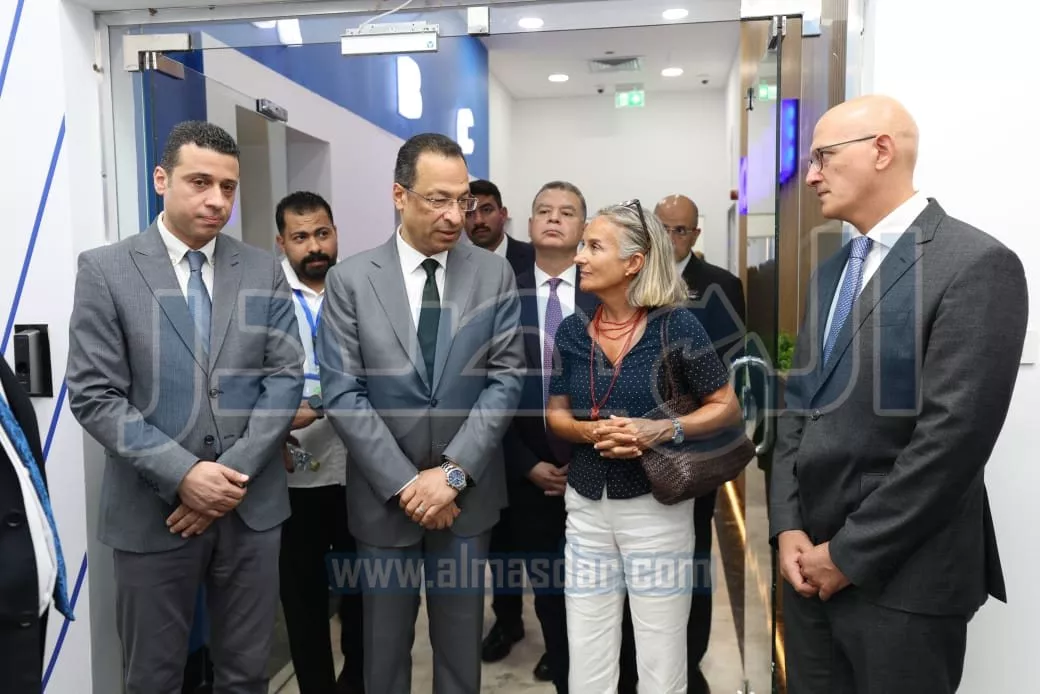 وزير الاتصالات يفتتح المقر الإقليمي لشركة كونيكتا