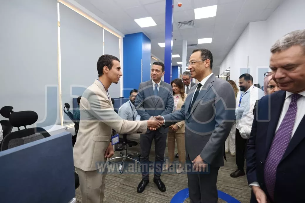 وزير الاتصالات يفتتح المقر الإقليمي لشركة كونيكتا