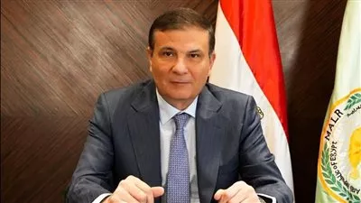 «الزراعة» تعلن صرف 10.7 مليون شيكارة أسمدة مدعومة للموسم الصيفي