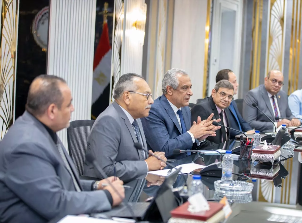 وزيرا الاستثمار والإنتاج الحربي يبحثان سبل تعزيز التعاون