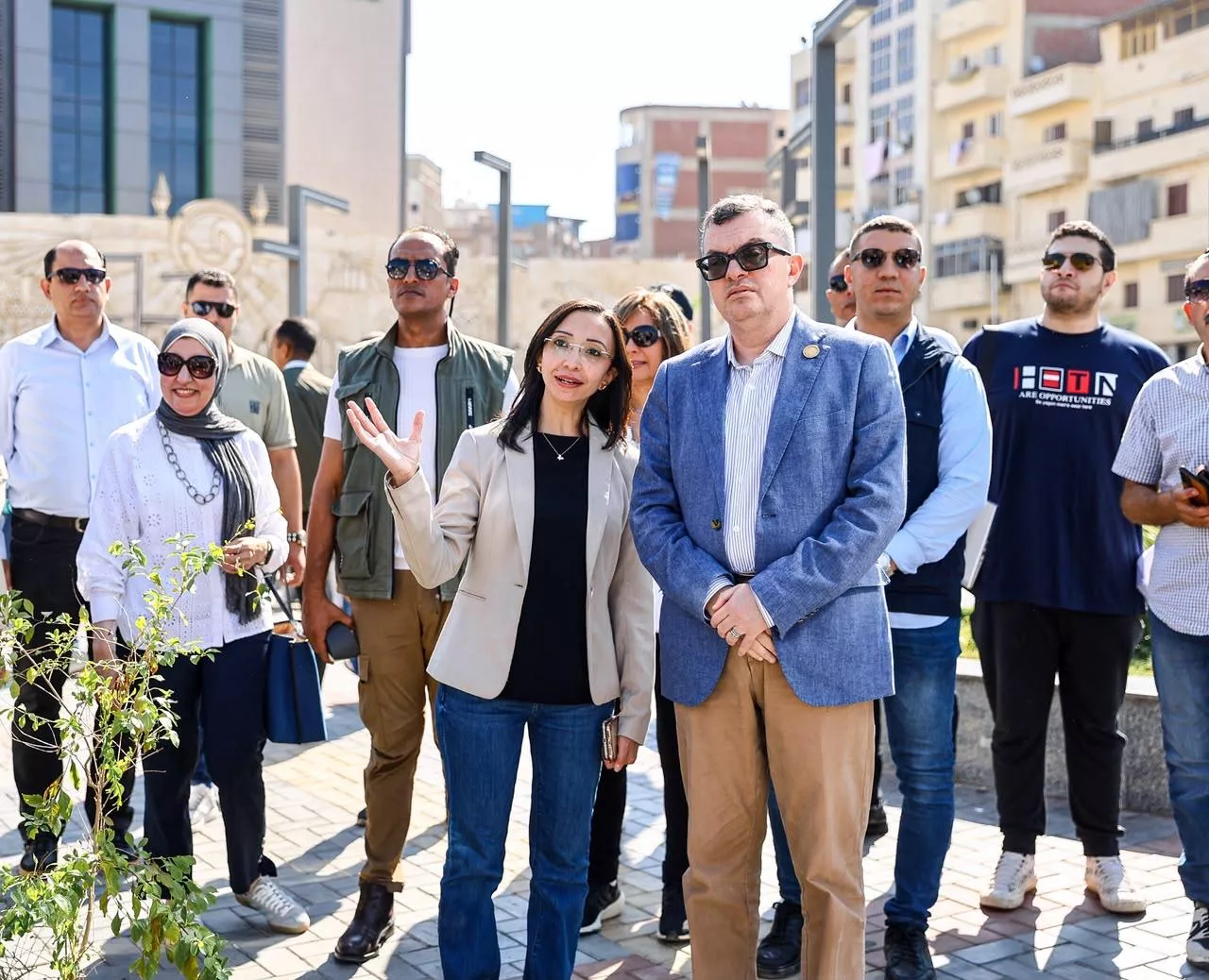 وزير التخطيط ومحافظ البحيرة يتفقدان مشروعات صحية وتعليمية