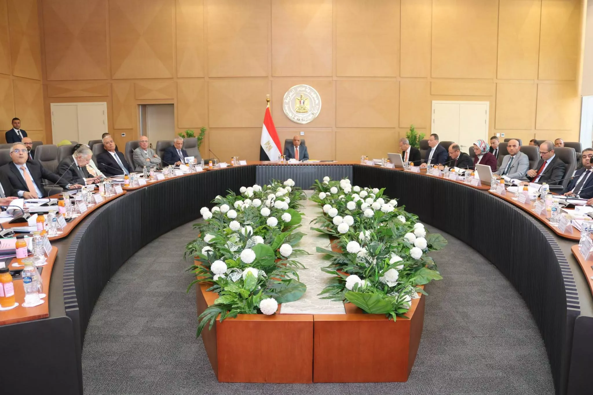 وزير الكهرباء يترأس اجتماع الشركة القابضة لكهرباء مصر