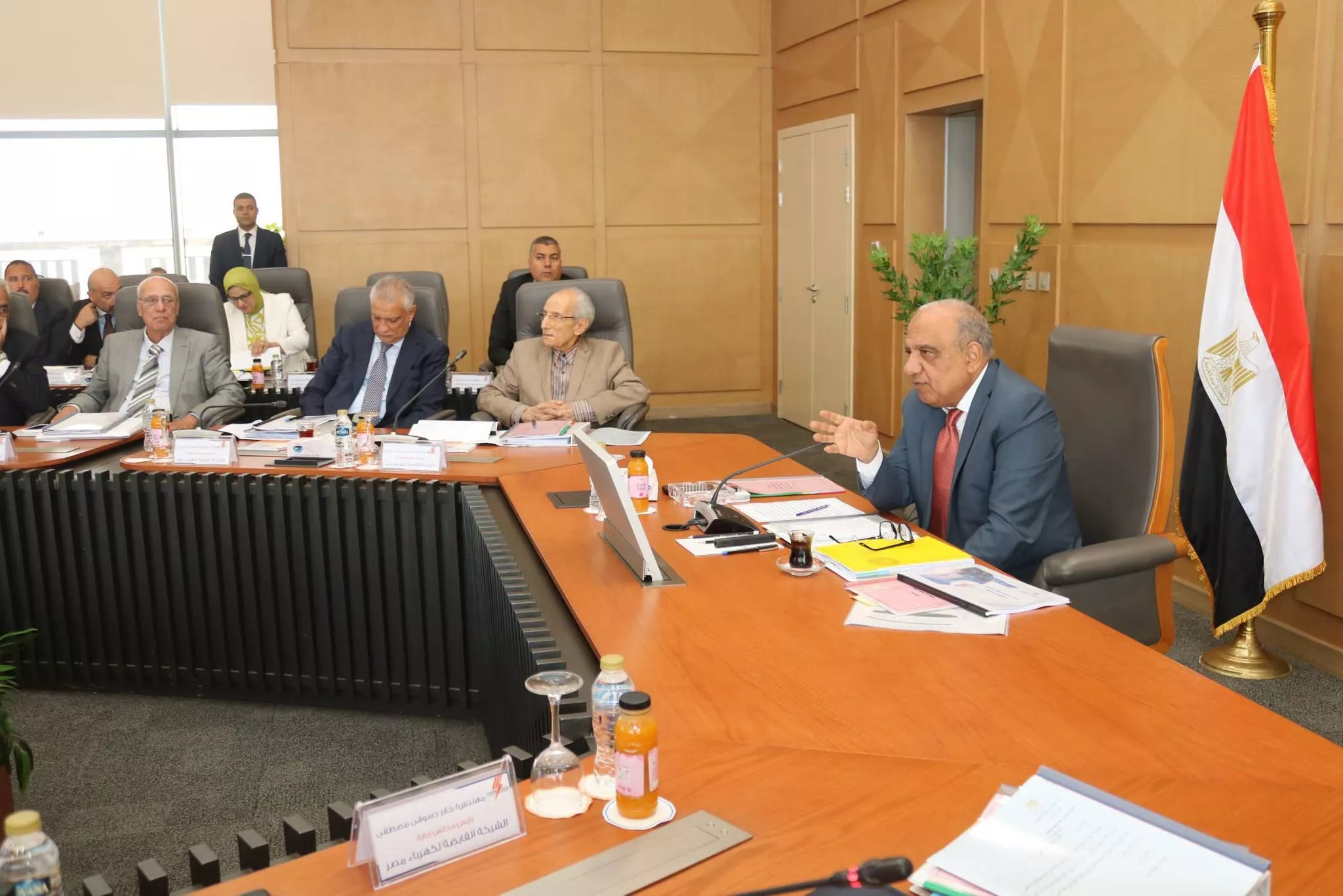 وزير الكهرباء يترأس اجتماع الشركة القابضة لكهرباء مصر