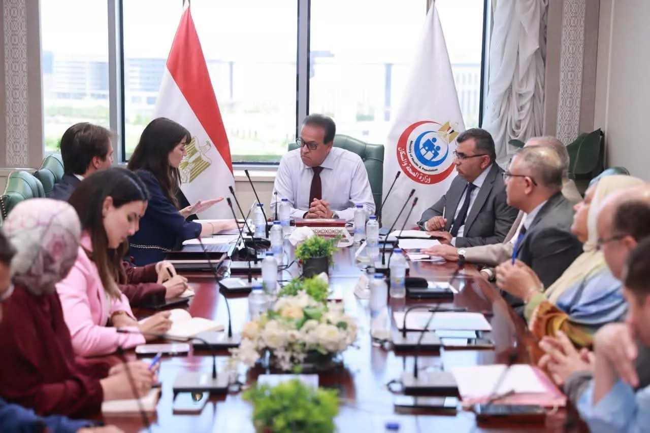 وزير الصحة يستقبل وفد مجموعة سان دوناتو الإيطالية