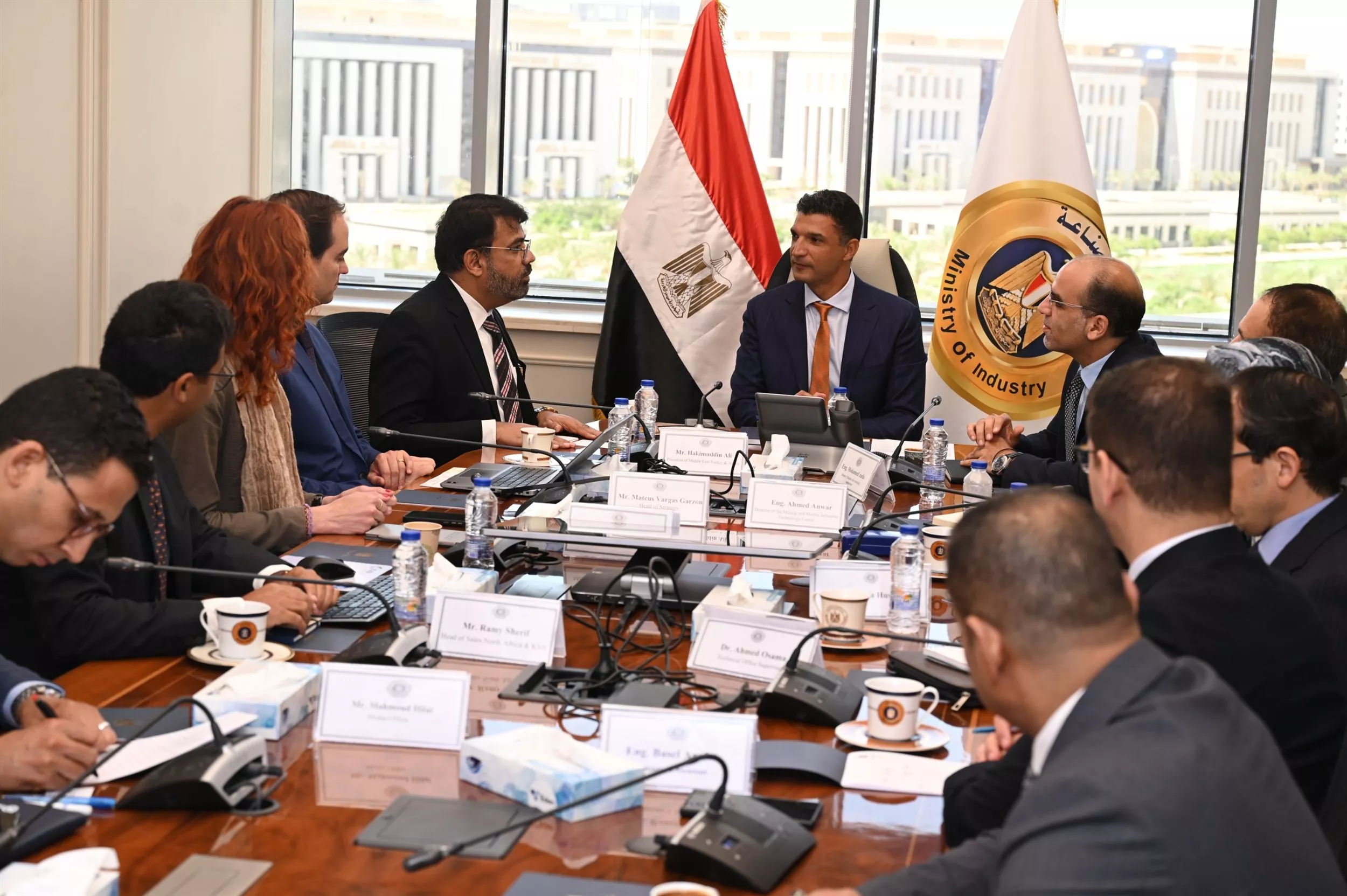 وزير الصناعة يجتمع مع ممثلي شركة RHI Magnesita النمساوية