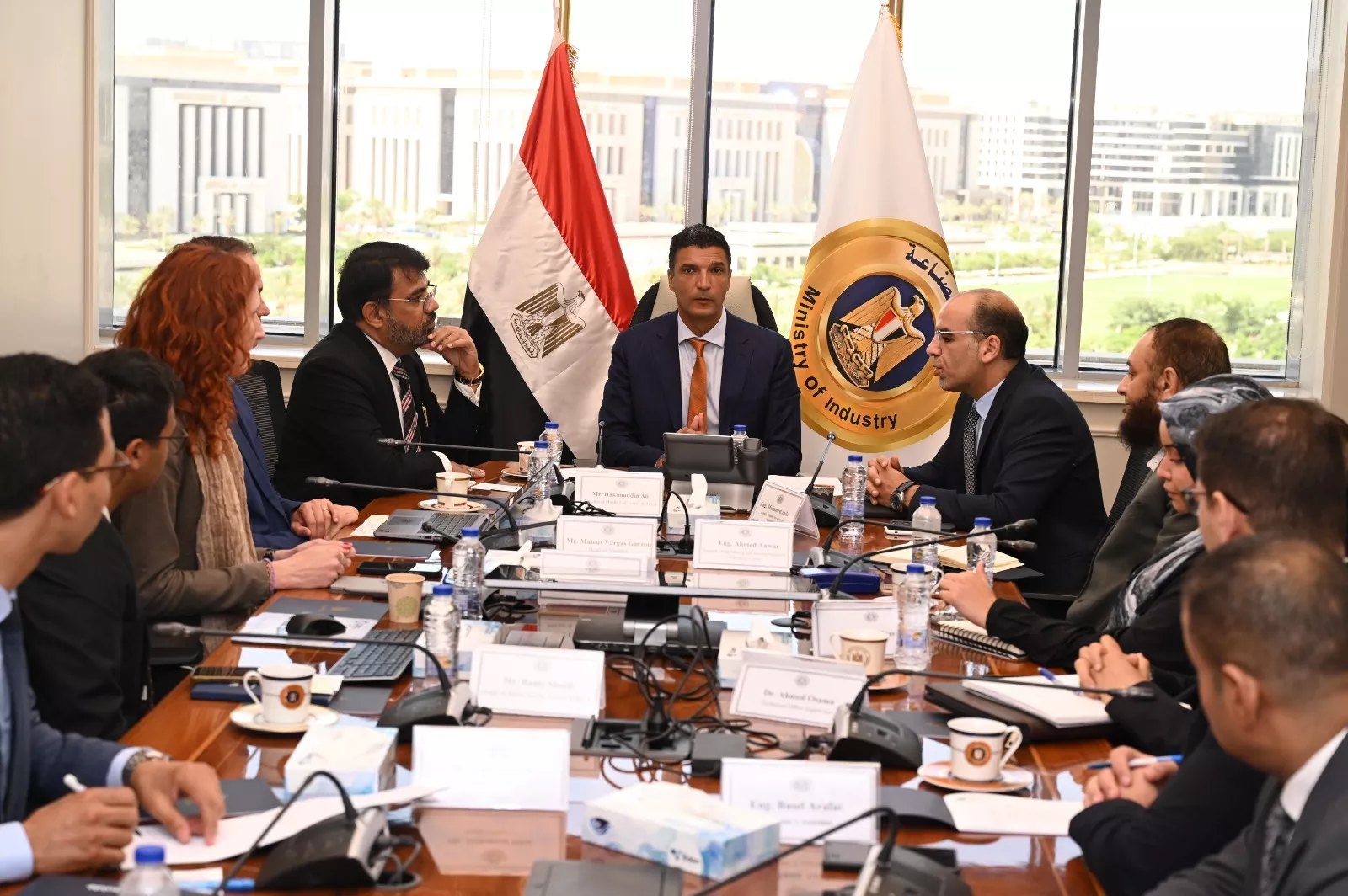 وزير الصناعة يجتمع مع ممثلي شركة RHI Magnesita النمساوية