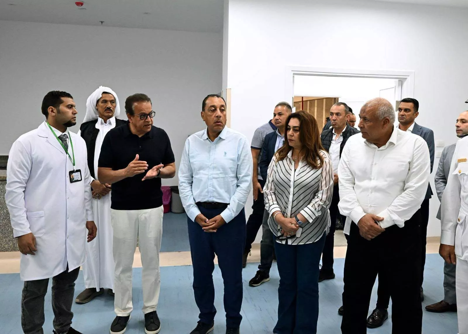 رئيس الوزراء يتفقد أعمال تطوير ورفع كفاءة مستشفى رأس الحكمة 