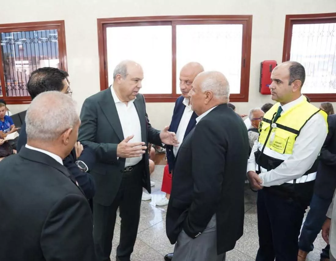 زيارة وزير الطيران المدني إلى محافظة مطروح
