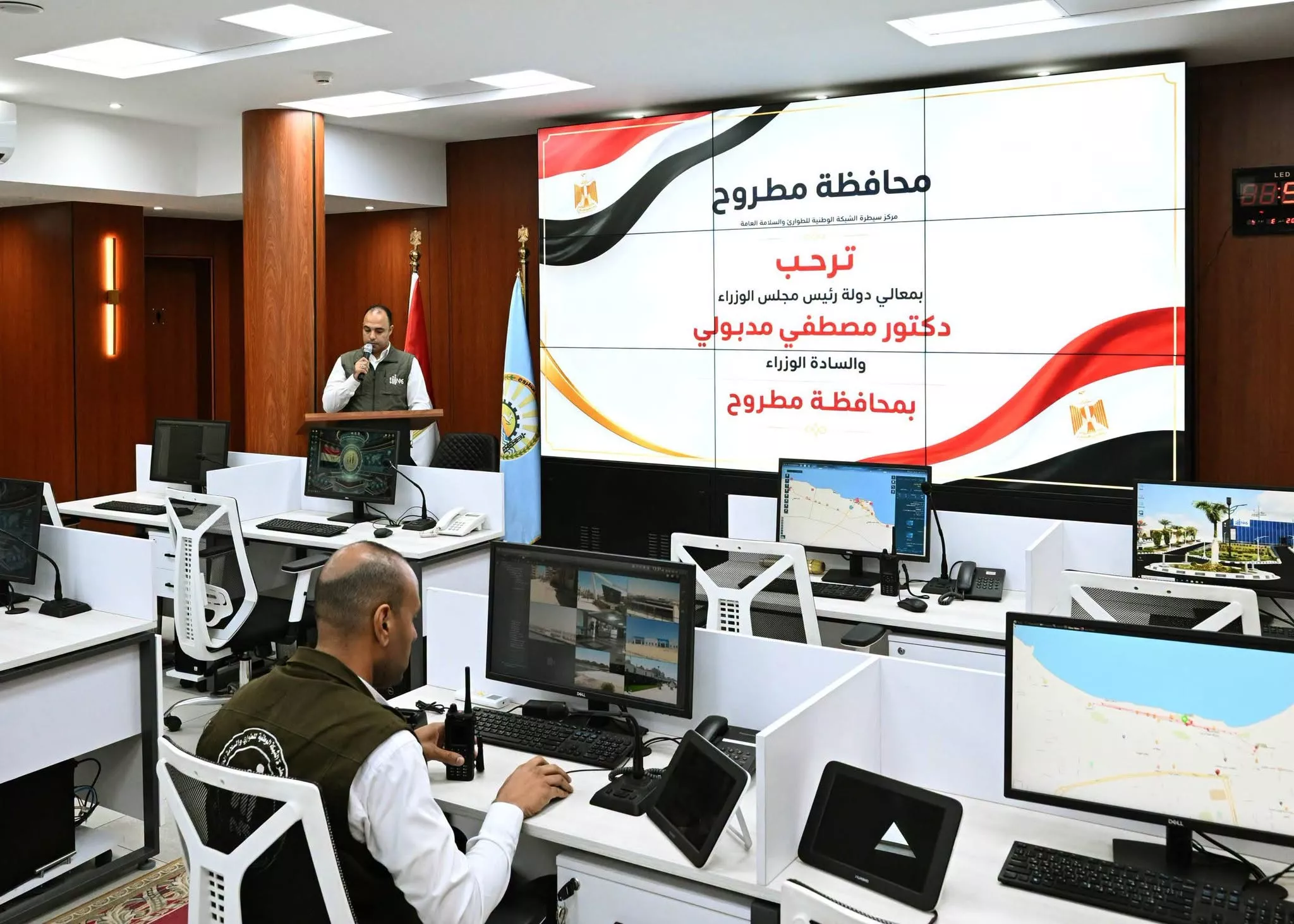 مدبولي يتابع منظومة الطوارئ ومشروعات التنمية في مطروح