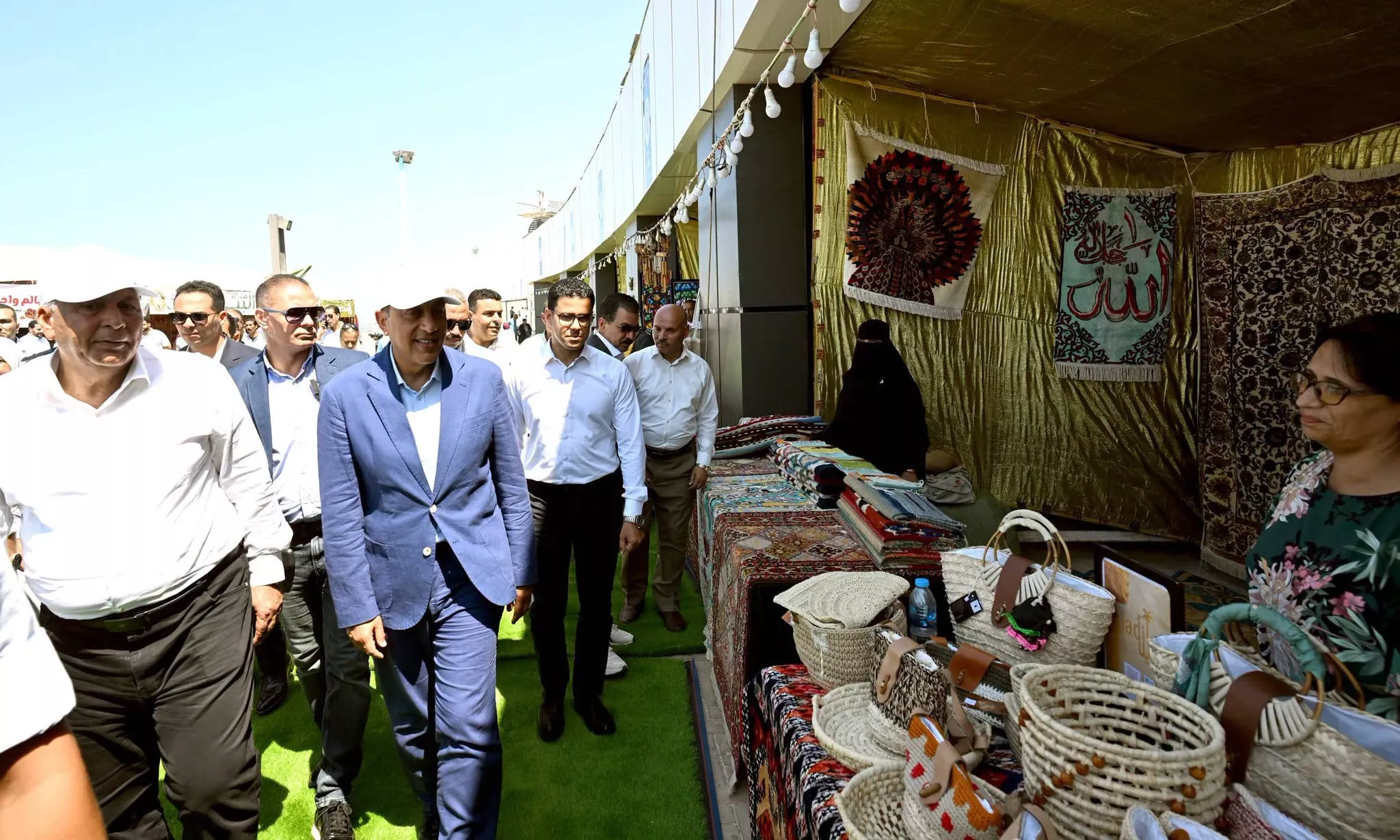 رئيس الوزراء يفتتح كورنيش 30 يونيو المطور