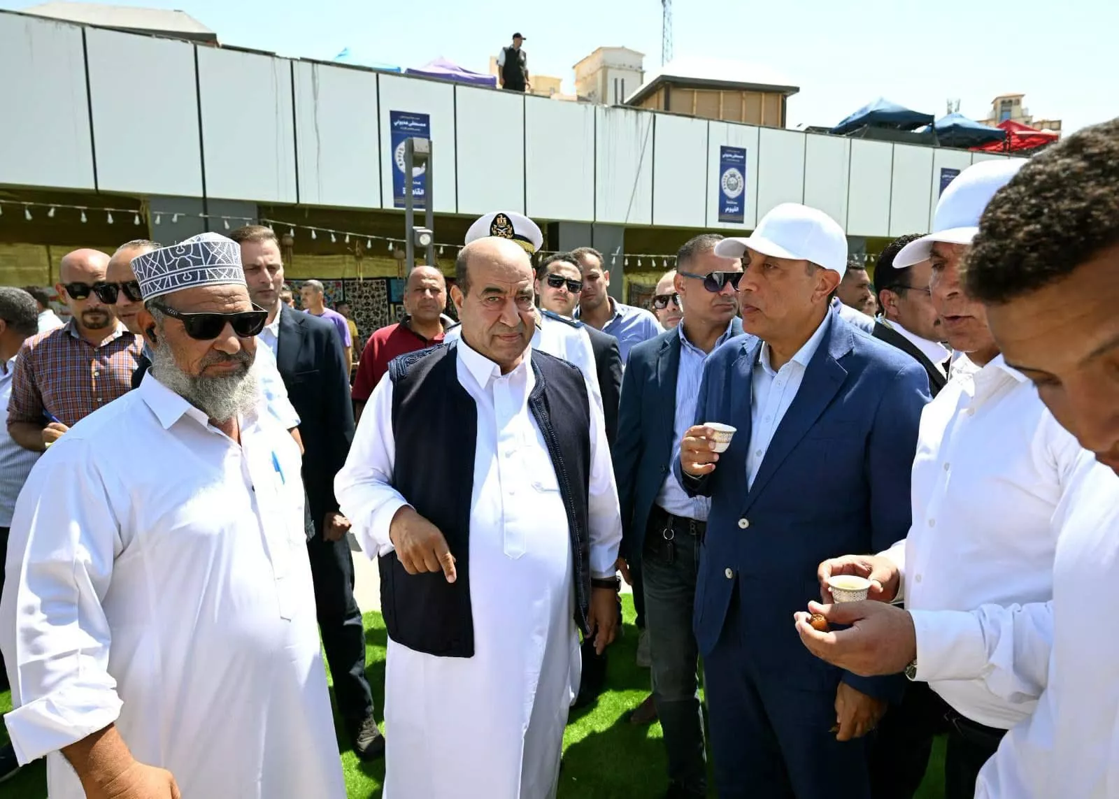 رئيس الوزراء يفتتح كورنيش 30 يونيو المطور
