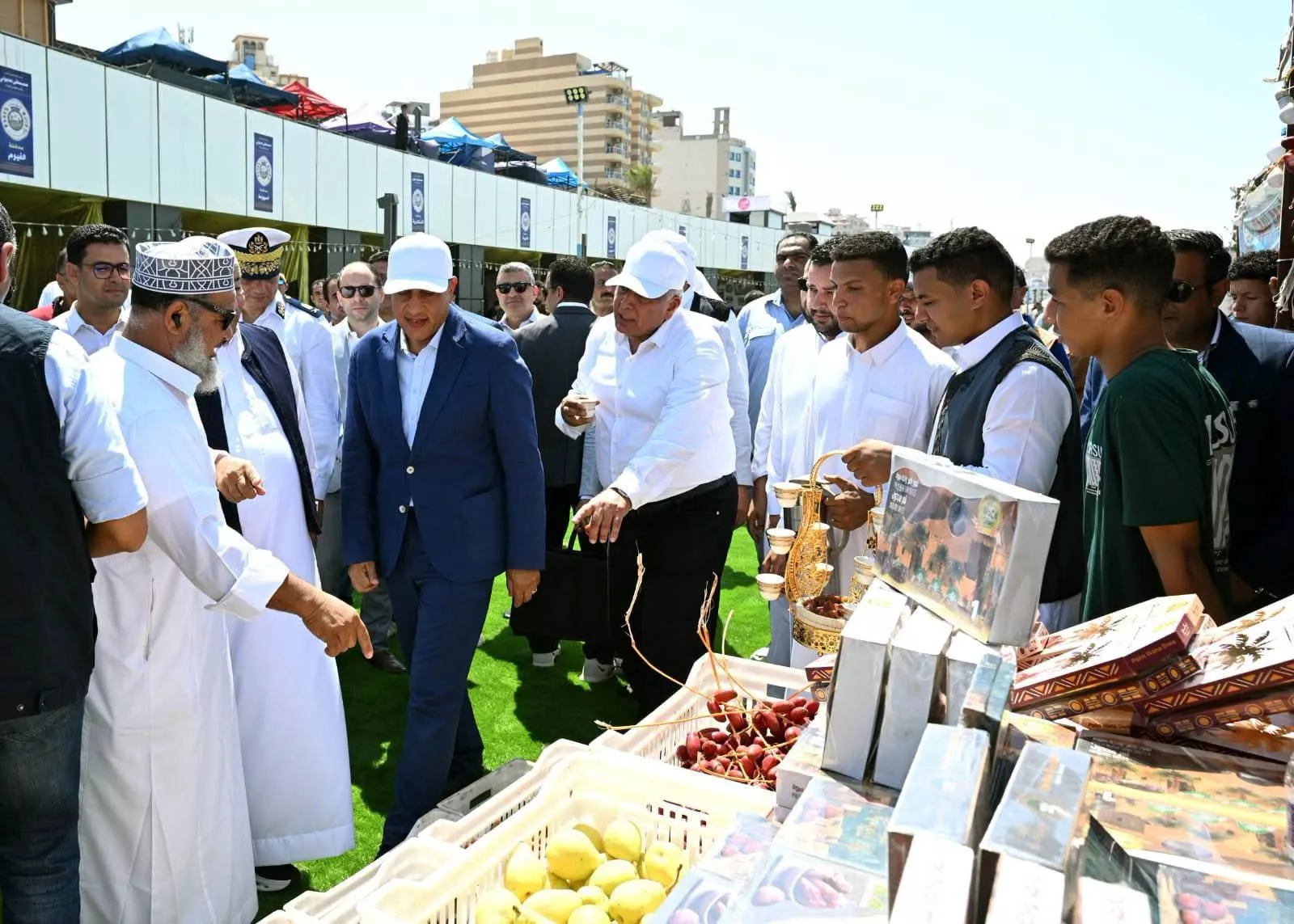 رئيس الوزراء يفتتح كورنيش 30 يونيو المطور