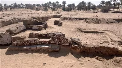 الكشف عن بقايا مبنى أثري بمدينة «عسيلة» في شمال سيناء