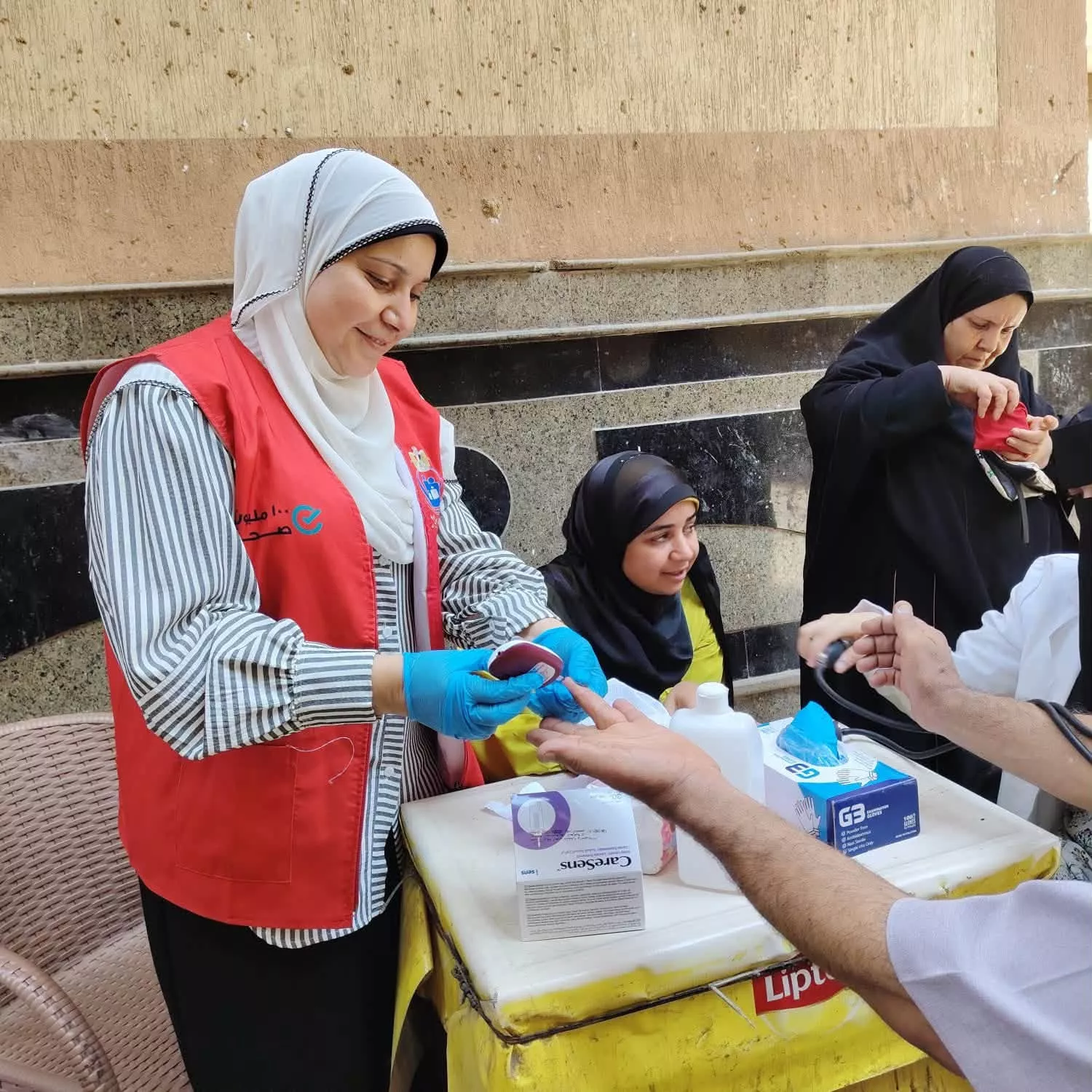 حملة 100 يوم صحة تقدم نحو 11 مليون خدمة طبية مجانية