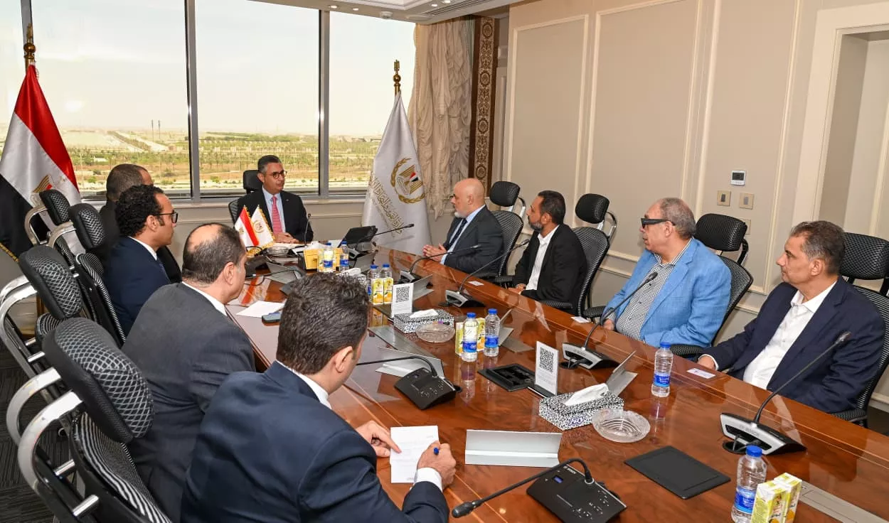 وزير التموين يجتمع مع ممثلي شعبة صناعة الذهب والمجوهرات