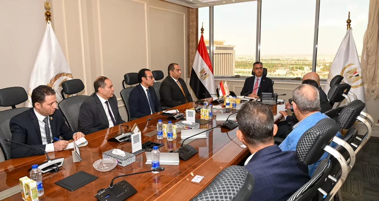 وزير التموين يجتمع مع ممثلي شعبة صناعة الذهب والمجوهرات
