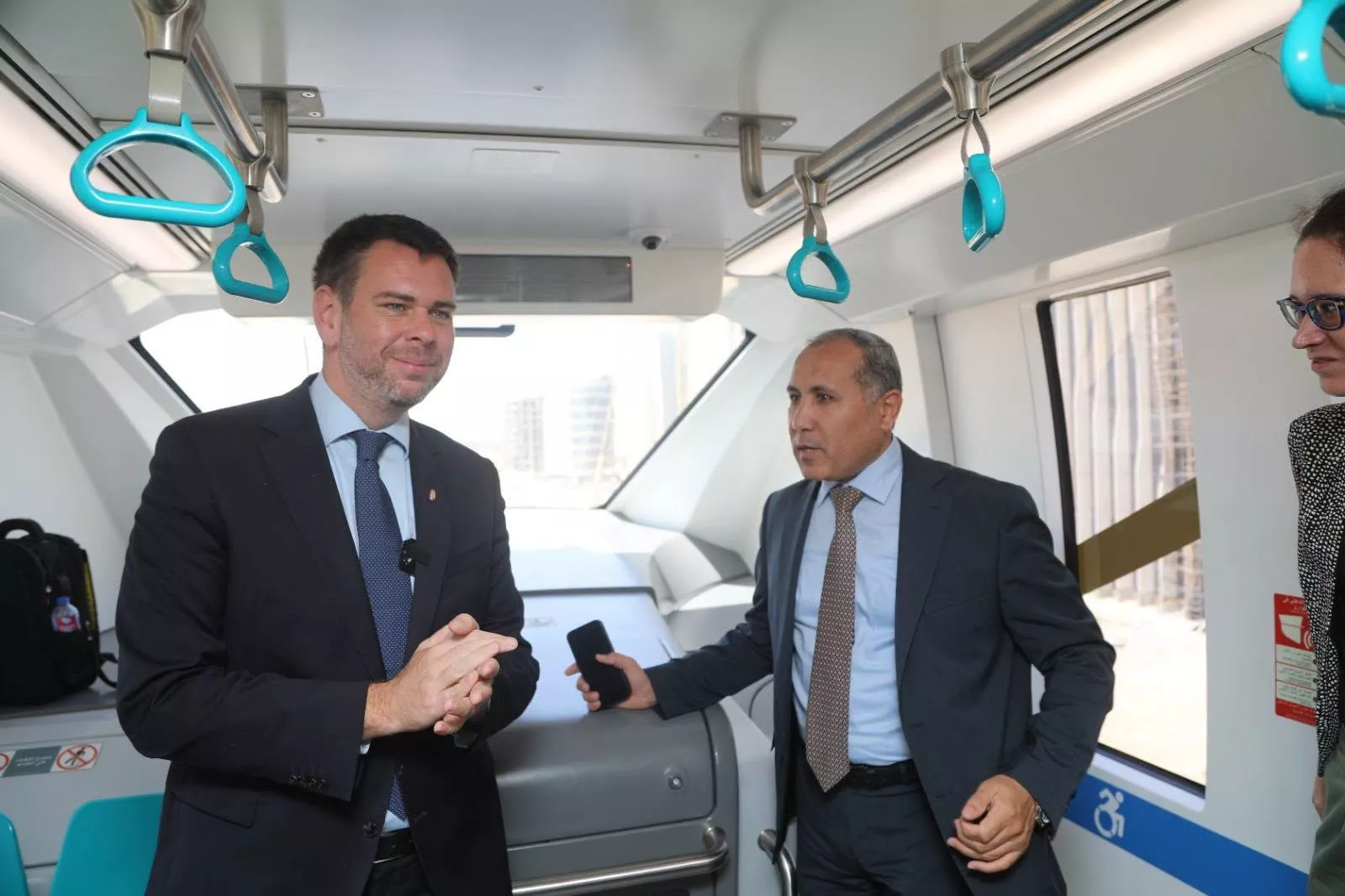 وزيرا النقل المصري والمجري يبحثان تعزيز التعاون المشترك