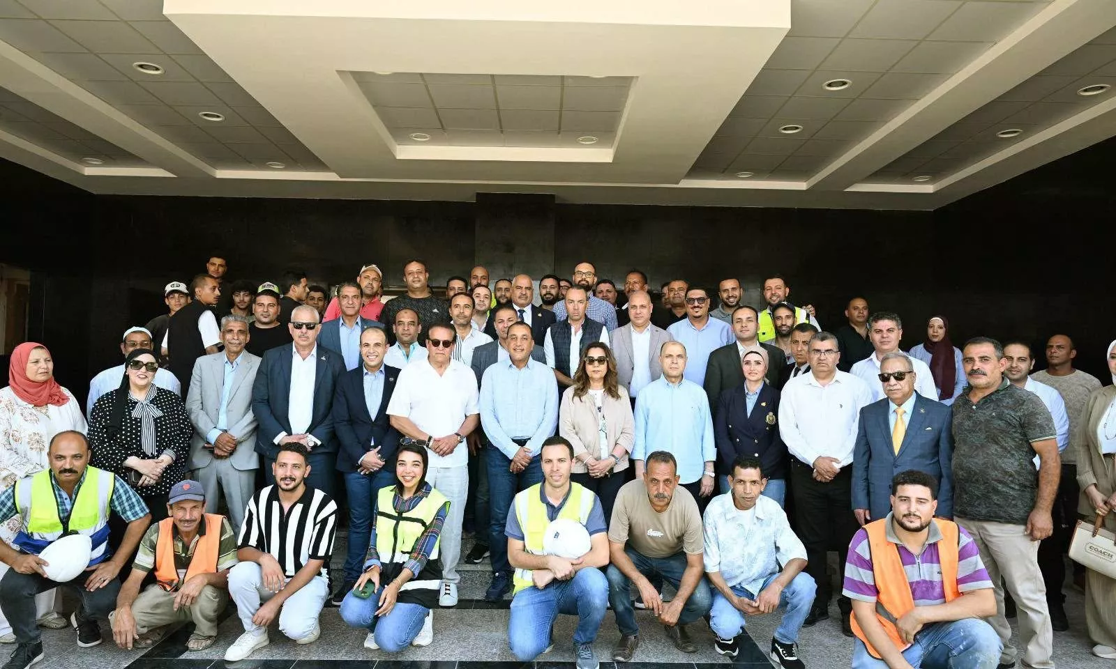 رئيس الوزراء يتفقد مشروع مستشفى السنطة المركزي الجديد