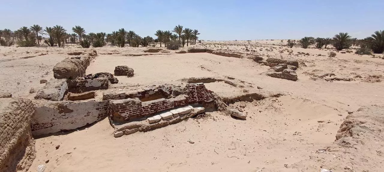 الكشف عن بقايا خان طريق بمدينة عسيلة بشمال سيناء على الدرب السلطاني