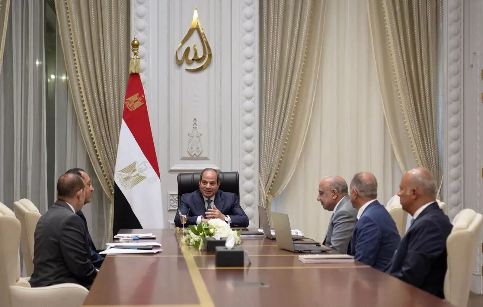 وزير الصحة يجتمع مع الرئيس التنفيذي لشركة رادسا فيزيكس للاستشارات والتدريب