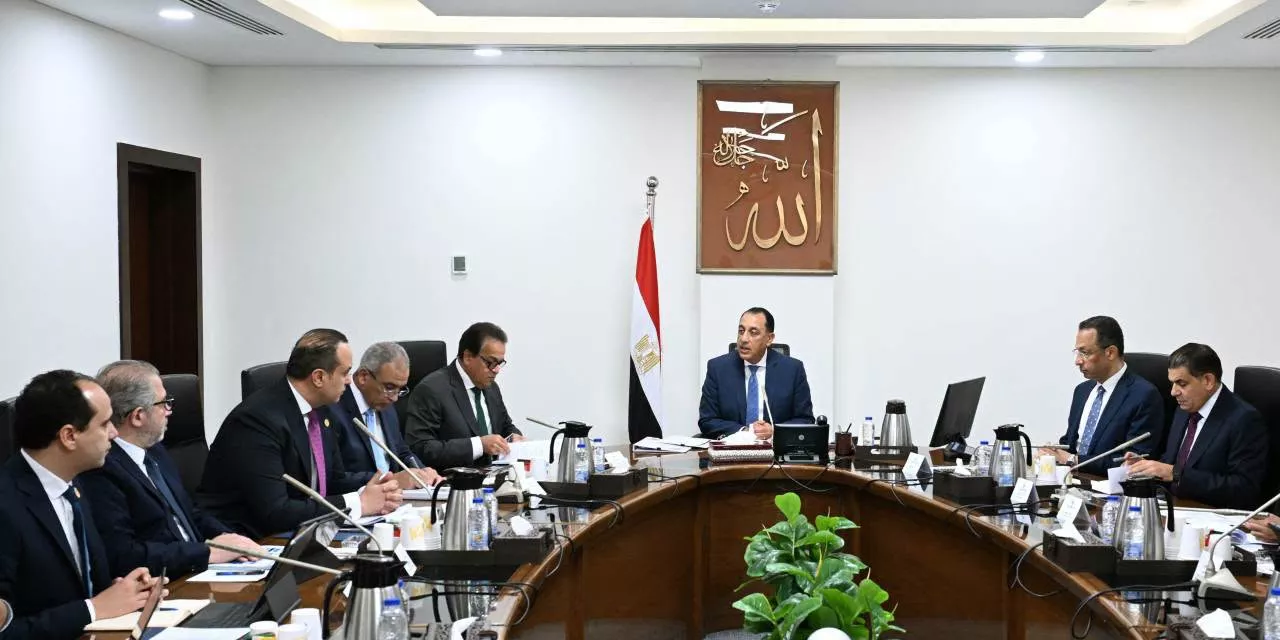 مدبولي يتابع مستجدات ميكنة منظومة التأمين الصحي